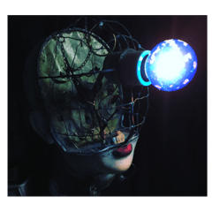 美術作家マンタムによる自身の作品スタンプ